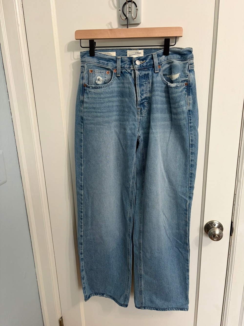 Universal Thread 90s Baggy Jeans Women 2 Mid Rise Distressed Pockets Raw Hem
